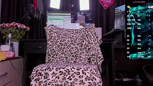 Raissa sky26 online show from November 9, 3:38 am