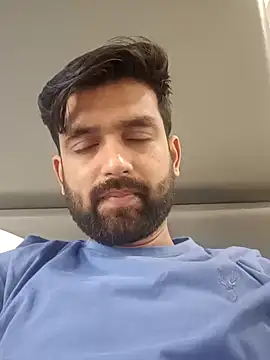 Snapshot of rj_knight chatting on December 6, 6:26 am rj knight online show from December 6, 6:26 am