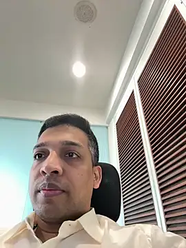 Snapshot of a4ashes chatting on October 15, 4:01 am a4ashes online show from October 15, 4:01 am