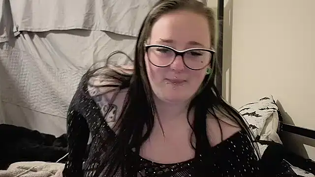 Bunny Cummings online show from May 18, 10:26 pm