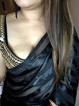 Snapshot of aRiNaAh chatting on February 7, 5:18 pm aRiNaAh online show from February 7, 5:18 pm