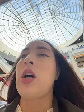 Holly Play online show from October 21, 9:10 am