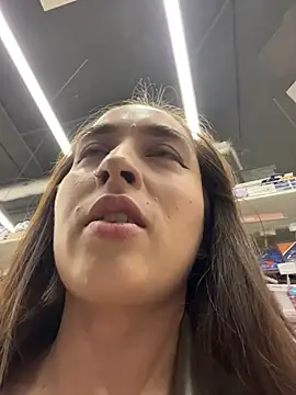 Holly Play online show from April 17, 12:08 pm