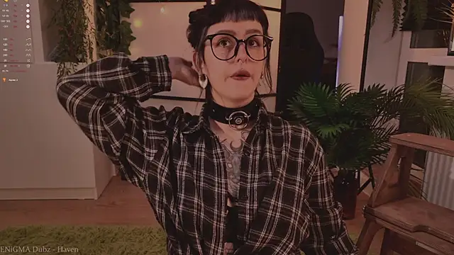 MichaellaMoon online show from November 15, 4:36 pm