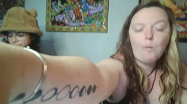 Lyrann89 online show from December 1, 11:14 pm