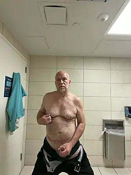 FLSexyGuy online show from April 12, 12:32 pm