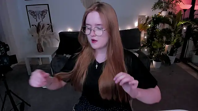 bonnie wright online show from June 10, 4:06 pm