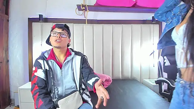 Bonny Bonss online show from October 25, 8:47 pm