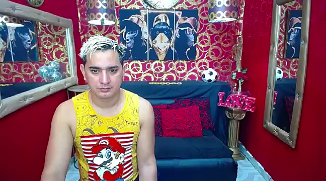 Snapshot of BOYSPEIN chatting on February 15, 10:55 am BOYSPEIN online show from February 15, 10:55 am