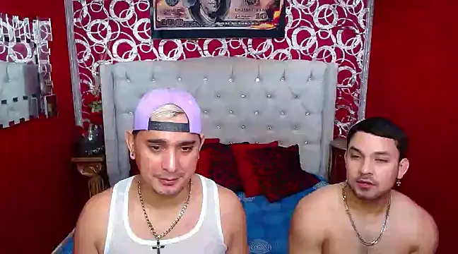 Snapshot of BOYSPEIN chatting on February 21, 12:38 am BOYSPEIN online show from February 21, 12:38 am