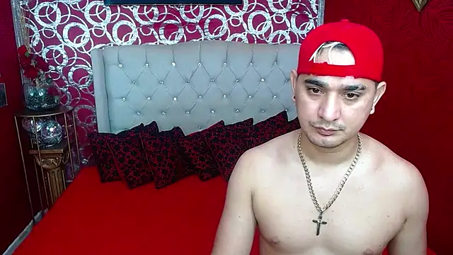 Snapshot of BOYSPEIN chatting on March 18, 2:26 pm BOYSPEIN online show from March 18, 2:26 pm