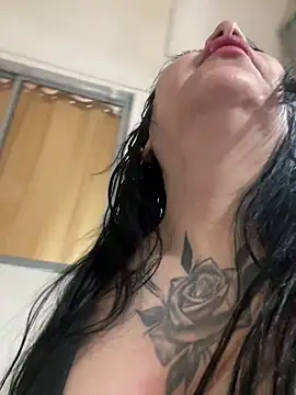 Snapshot of eva_sexx69 chatting on July 11, 12:08 pm eva sexx69 online show from July 11, 12:08 pm
