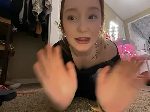 gingerbabe18 online show from February 6, 3:16 am