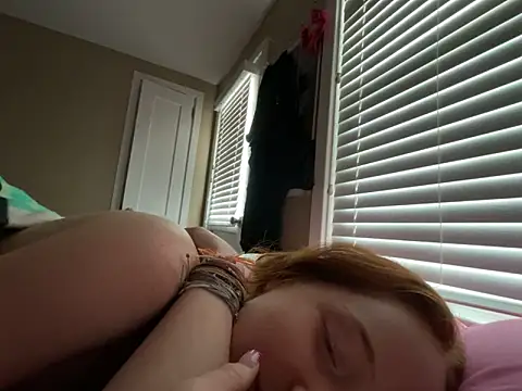 gingerbabe18 online show from September 21, 4:19 pm