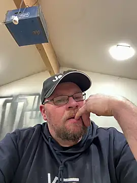 Snapshot of Thenakedjoiner1 chatting on February 21, 5:03 pm Thenakedjoiner1 online show from February 21, 5:03 pm