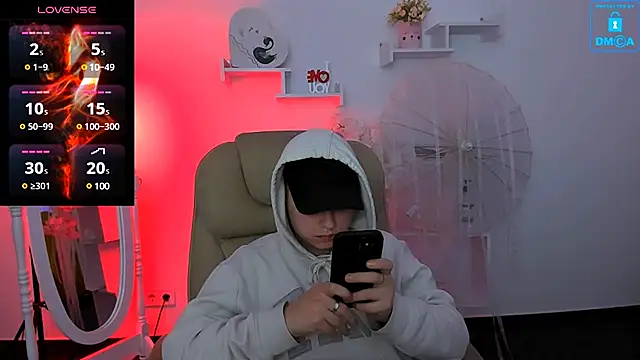 Snapshot of Dolly__Queen_ chatting on January 24, 11:34 pm Dolly Queen online show from January 24, 11:34 pm