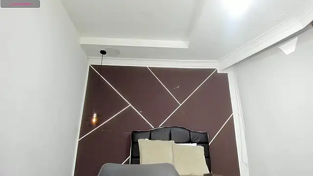 Snapshot of AntonellaRosee_ chatting on February 24, 11:32 am AntonellaRosee online show from February 24, 11:32 am