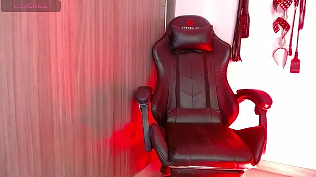 Alisson Beckett online show from January 29, 10:43 pm