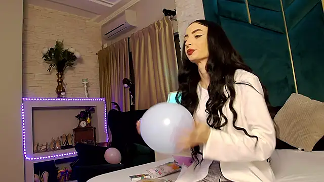 FeetVibe online show from November 13, 8:02 am