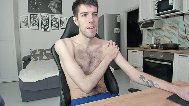 White Dylan online show from May 24, 8:58 pm