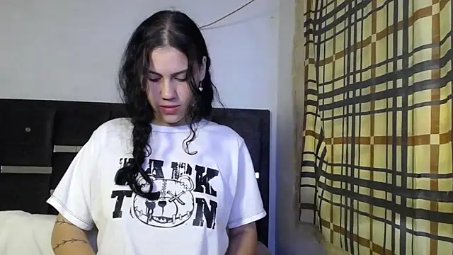 Snapshot of realshy-Stepsis chatting on March 24, 12:43 pm realshy-Stepsis online show from March 24, 12:43 pm