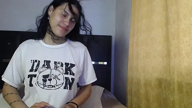 Snapshot of realshy-Stepsis chatting on April 9, 1:27 pm realshy-Stepsis online show from April 9, 1:27 pm