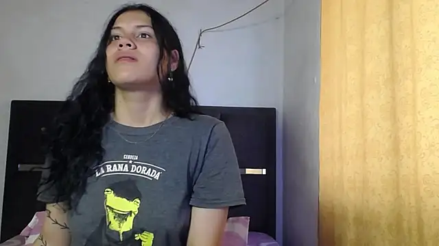 Snapshot of realshy-Stepsis chatting on April 21, 12:55 pm realshy-Stepsis online show from April 21, 12:55 pm