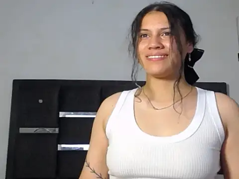 Snapshot of realshy-Stepsis chatting on May 26, 1:29 pm realshy-Stepsis online show from May 26, 1:29 pm