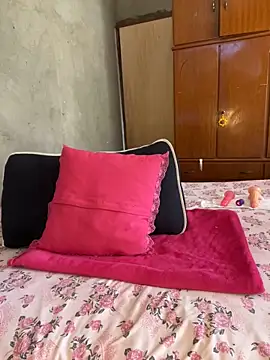 Snapshot of RuivaRaposinha chatting on January 24, 8:22 pm RuivaRaposinha online show from January 24, 8:22 pm