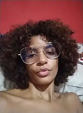 Snapshot of Emanuelle_manu chatting on January 14, 3:11 am Emanuelle manu online show from January 14, 3:11 am