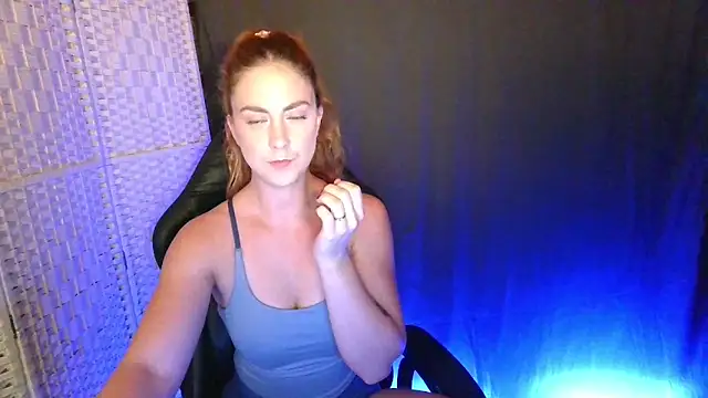 Snapshot of KayleyxEmily chatting on September 15, 7:58 pm KayleyxEmily online show from September 15, 7:58 pm