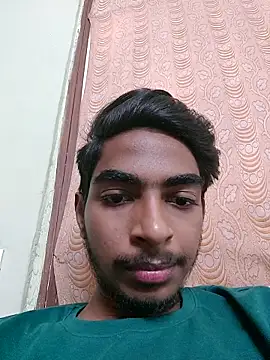Snapshot of biggboyzz chatting on May 3, 9:04 am biggboyzz online show from May 3, 9:04 am