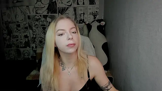 Martha Cameron online show from December 3, 12:24 am