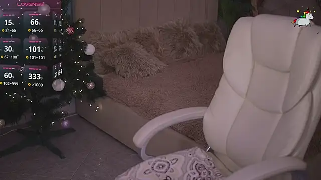 JennyyLuv online show from January 18, 7:23 am