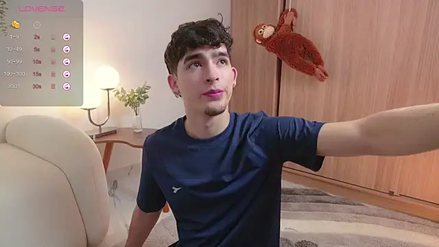 Snapshot of zenn_rush1 chatting on March 10, 1:54 pm zenn rush1 online show from March 10, 1:54 pm