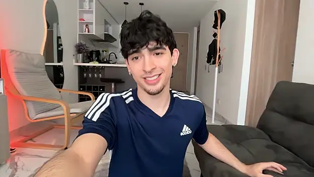 Snapshot of zenn_rush1 chatting on October 31, 2:07 pm zenn rush1 online show from October 31, 2:07 pm