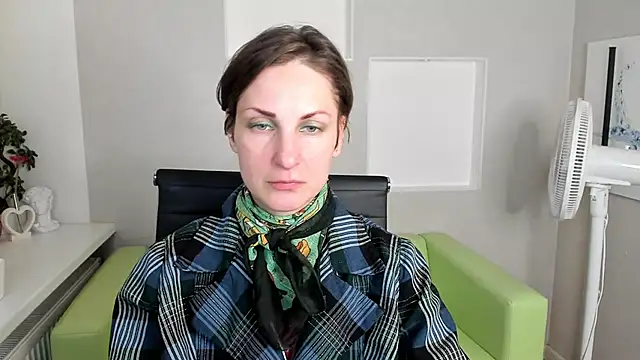 Snapshot of AuroraScript chatting on December 4, 7:12 pm AuroraScript online show from December 4, 7:12 pm