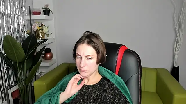 Snapshot of AuroraScript chatting on January 18, 10:06 pm AuroraScript online show from January 18, 10:06 pm