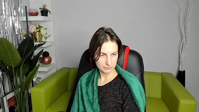 Snapshot of AuroraScript chatting on January 19, 1:10 am AuroraScript online show from January 19, 1:10 am