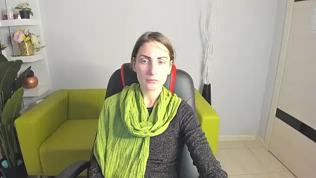 Snapshot of AuroraScript chatting on February 3, 3:27 pm AuroraScript online show from February 3, 3:27 pm