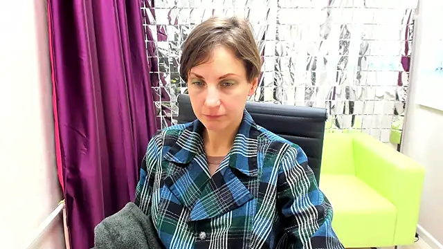 Snapshot of AuroraScript chatting on February 20, 4:28 am AuroraScript online show from February 20, 4:28 am