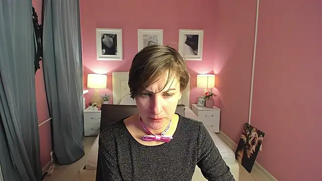 Snapshot of AuroraScript chatting on March 12, 3:29 pm AuroraScript online show from March 12, 3:29 pm