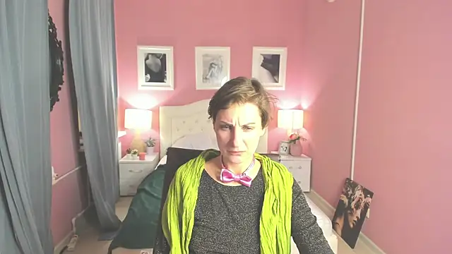 Snapshot of AuroraScript chatting on March 13, 1:32 am AuroraScript online show from March 13, 1:32 am