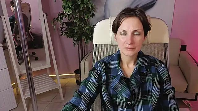 Snapshot of AuroraScript chatting on October 13, 8:42 pm AuroraScript online show from October 13, 8:42 pm