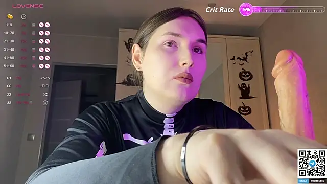 Maria Bowie online show from October 31, 7:53 am