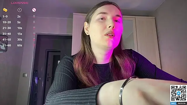 Snapshot of Maria_Bowie chatting on March 22, 7:34 am Maria Bowie online show from March 22, 7:34 am
