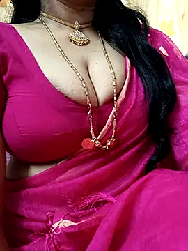 Snapshot of amala_ss chatting on October 22, 7:41 am amala ss online show from October 22, 7:41 am