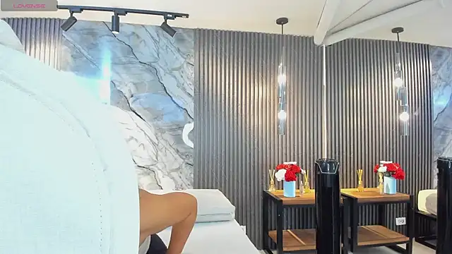 julietha taylor online show from November 25, 2:33 am