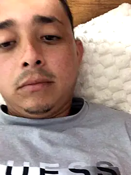 isacalejandroo online show from September 23, 11:19 pm