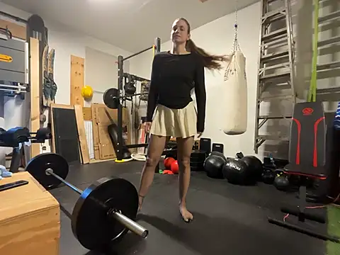 Snapshot of MissSwitch chatting on February 4, 1:16 pm MissSwitch online show from February 4, 1:16 pm